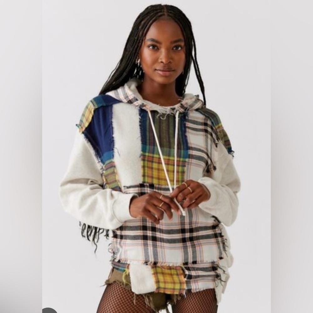 BDG LARGE FLANNEL PATCH HOODIE